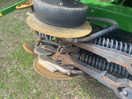 2013 John Deere 1990 Air Seeder