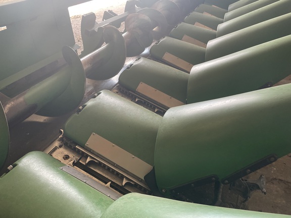 2013 John Deere 608C Header Corn Head