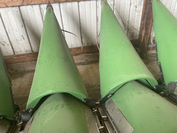 2013 John Deere 608C Header Corn Head