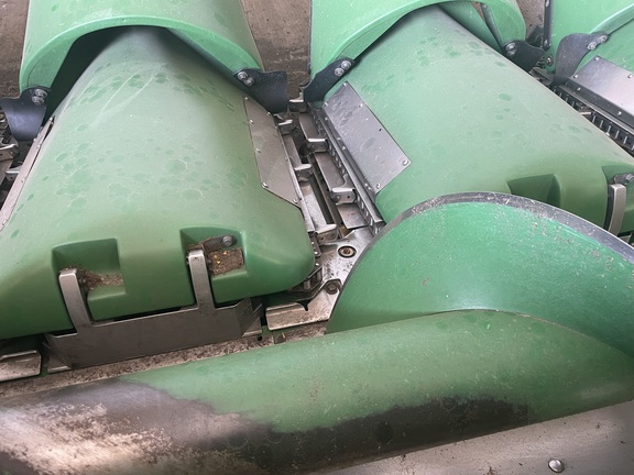 2013 John Deere 608C Header Corn Head