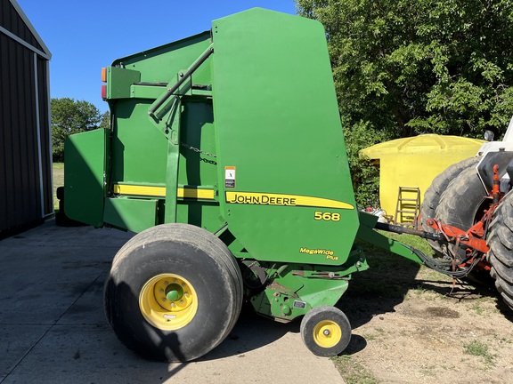 2007 John Deere 568 Baler/Round