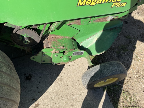 2007 John Deere 568 Baler/Round