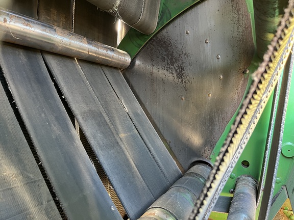 2007 John Deere 568 Baler/Round