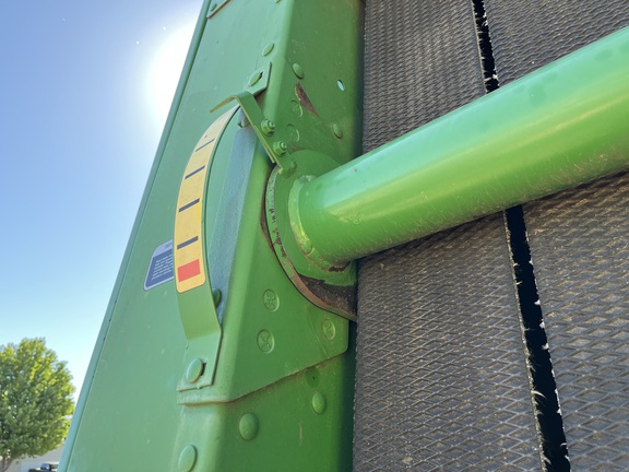 2007 John Deere 568 Baler/Round