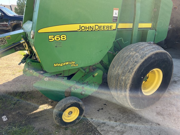 2007 John Deere 568 Baler/Round