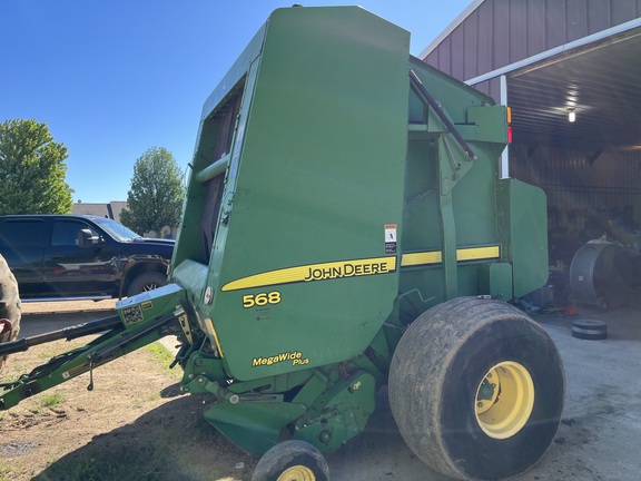 2007 John Deere 568 Baler/Round