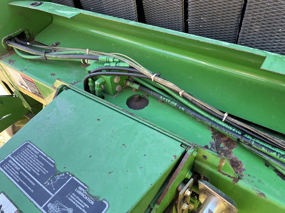2007 John Deere 568 Baler/Round