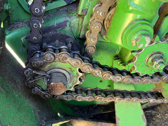 2007 John Deere 568 Baler/Round