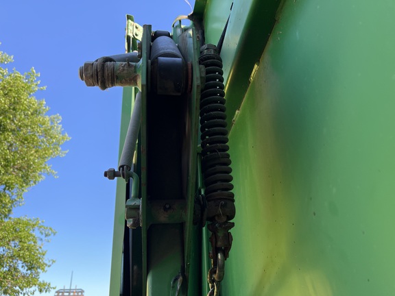 2007 John Deere 568 Baler/Round