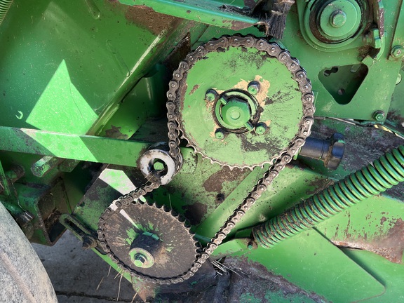 2007 John Deere 568 Baler/Round