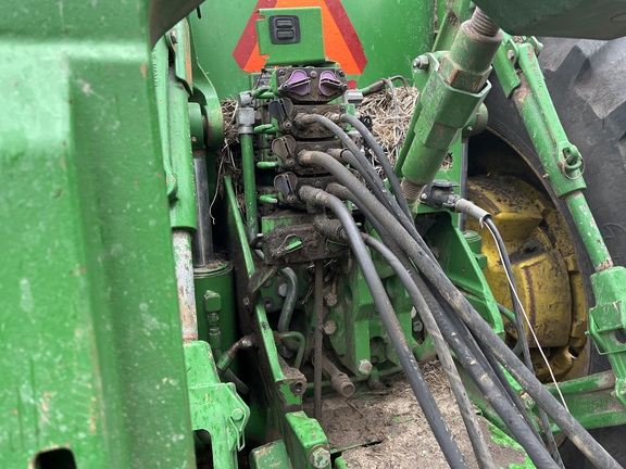 2016 John Deere 8370R Tractor