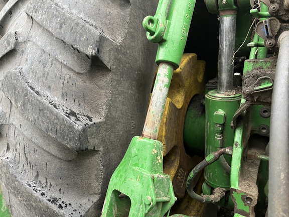 2016 John Deere 8370R Tractor