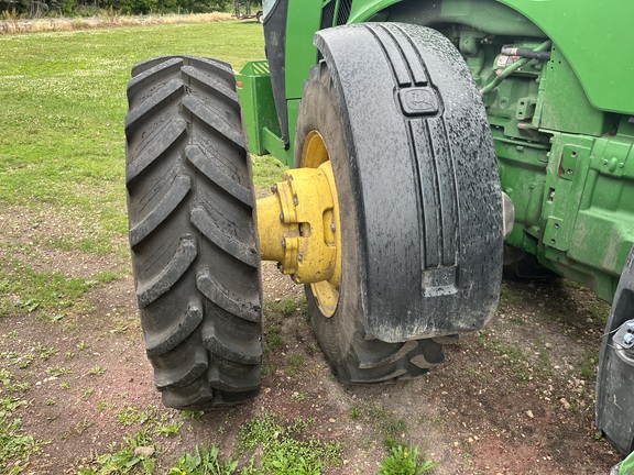2016 John Deere 8370R Tractor