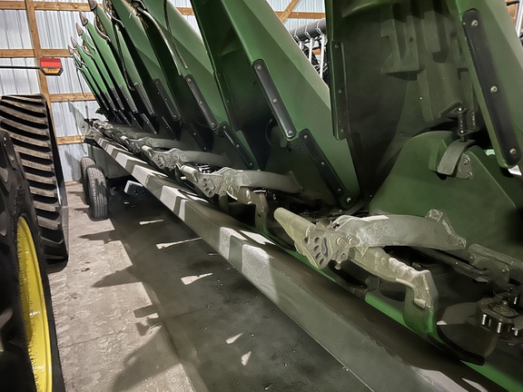 2020 John Deere 712FC Header Corn Head