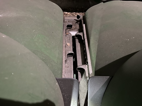 2020 John Deere 712FC Header Corn Head