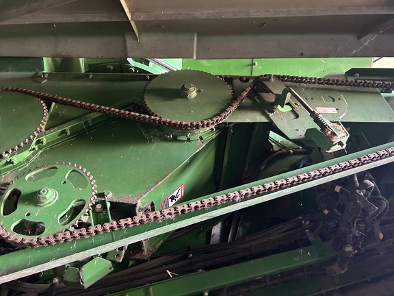 2013 John Deere S670 Combine