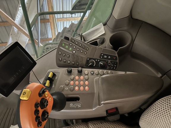 2013 John Deere S670 Combine