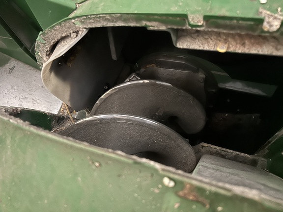2013 John Deere S670 Combine