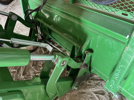 2016 John Deere 6130R Tractor