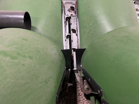 2022 John Deere C8R Header Corn Head