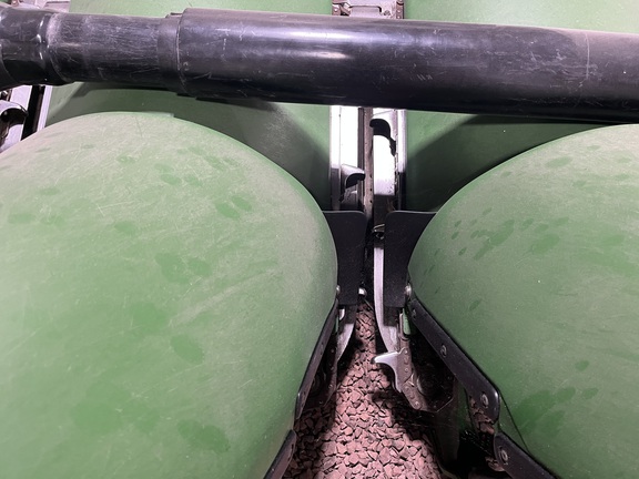 2022 John Deere C8R Header Corn Head