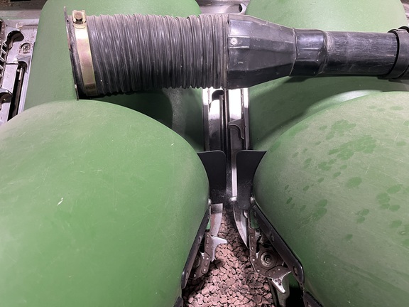 2022 John Deere C8R Header Corn Head