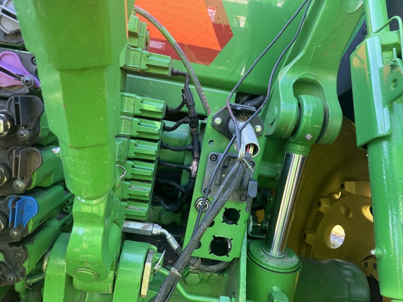 2013 Parker 839 Grain Cart