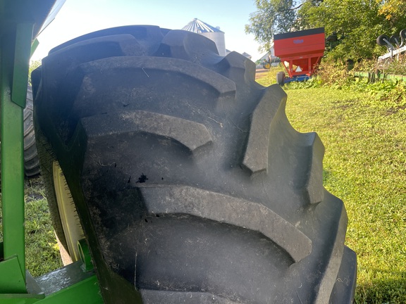 2013 Parker 839 Grain Cart