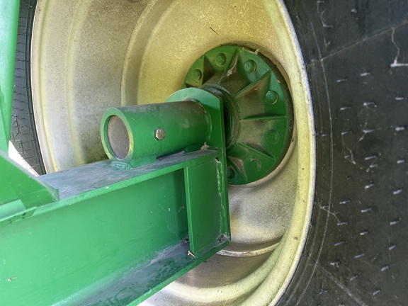 2013 Parker 839 Grain Cart