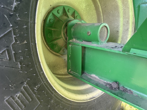 2013 Parker 839 Grain Cart