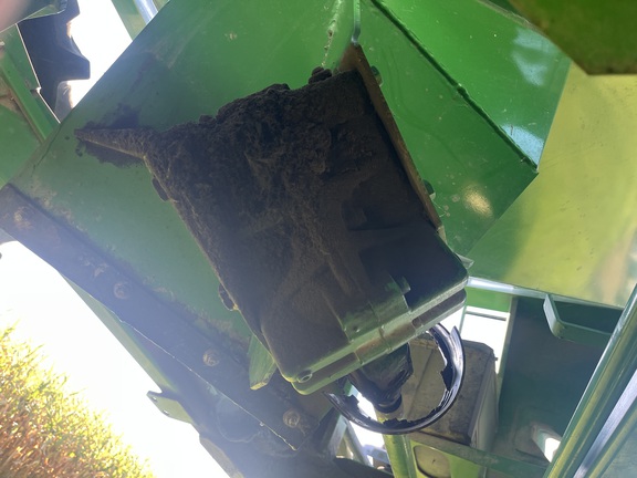 2013 Parker 839 Grain Cart