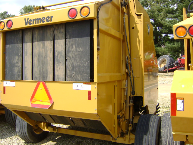 1998 Vermeer 605L Baler/Round