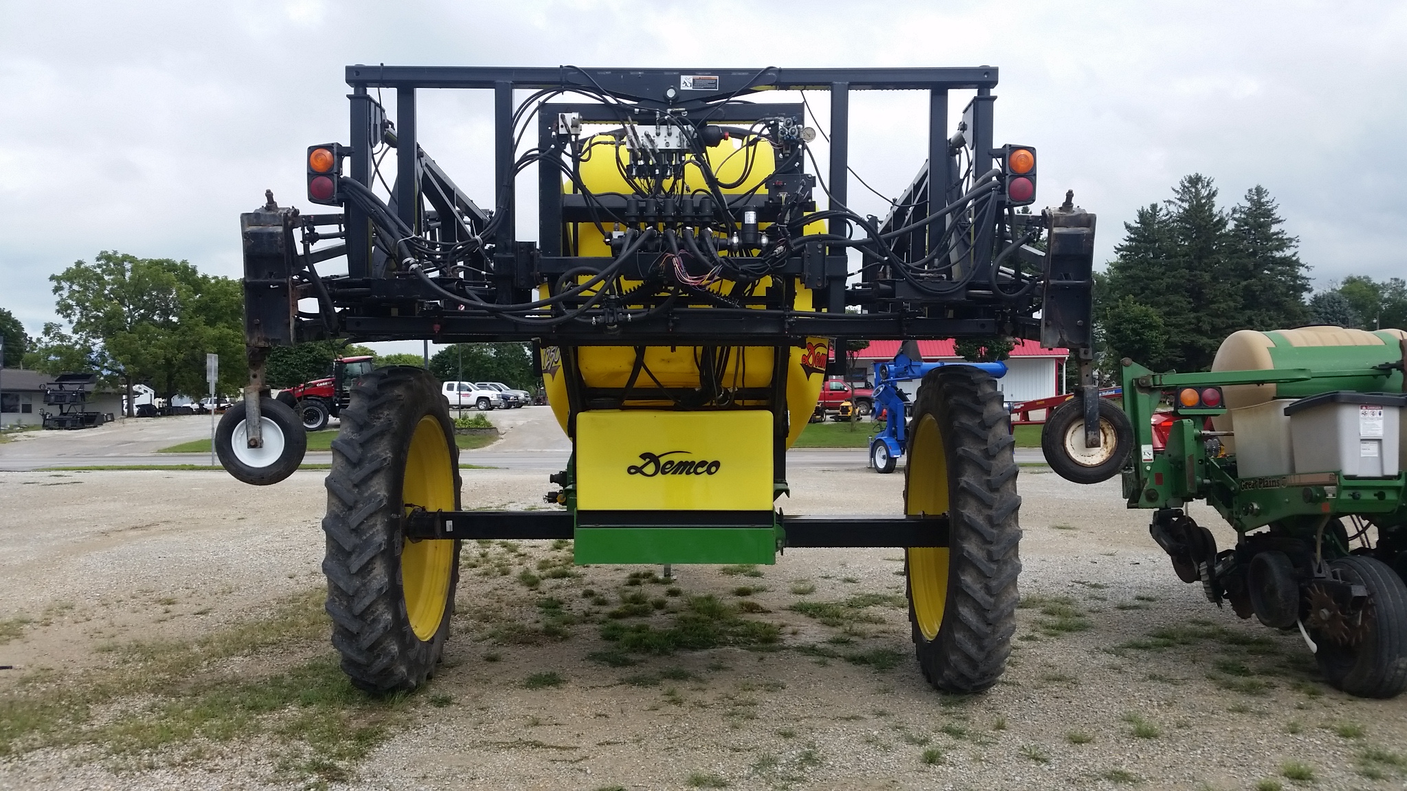 Demco 1250 Sprayer