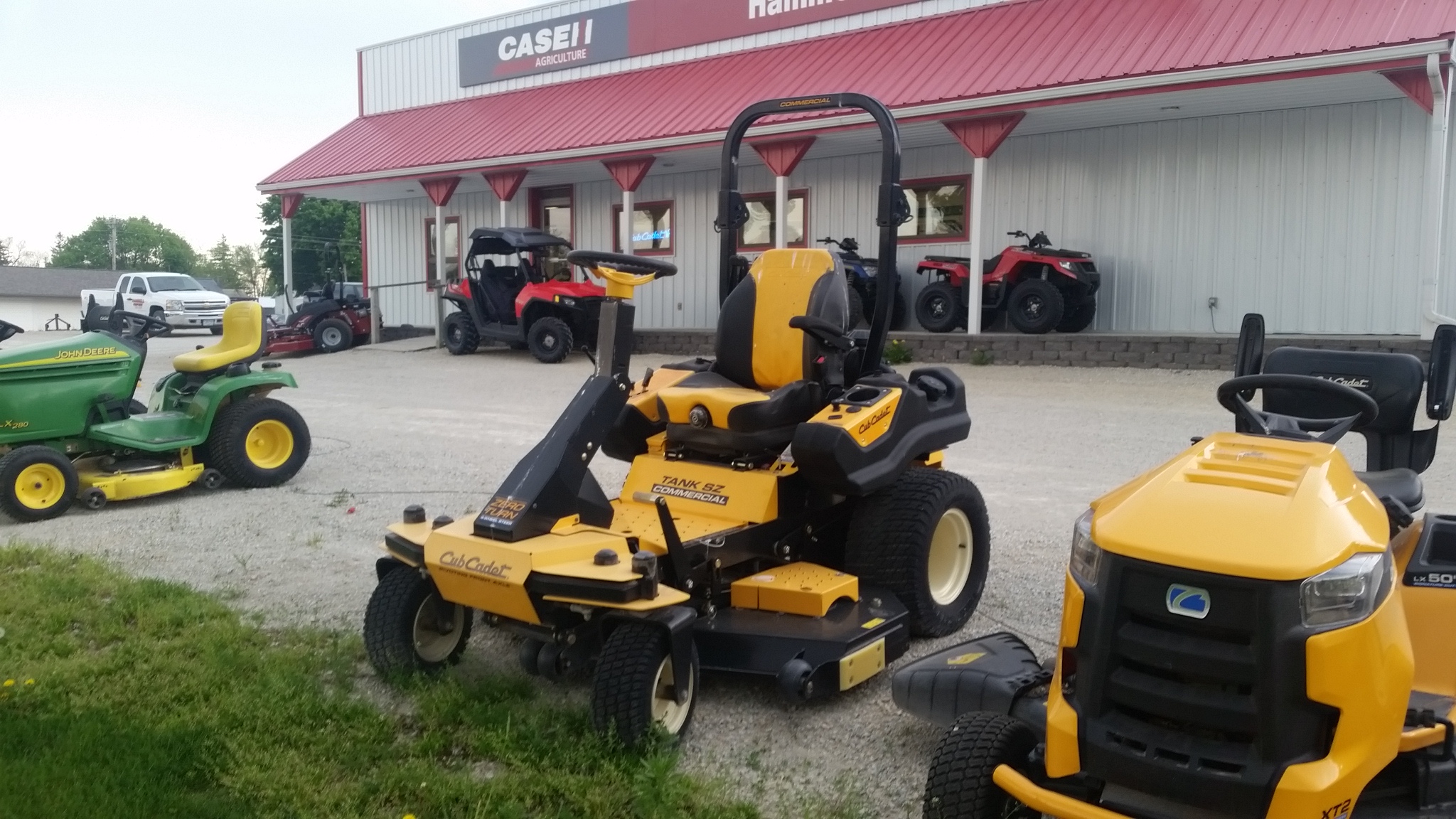 2013 Cub Cadet Tank SZ60 Mower/Zero Turn