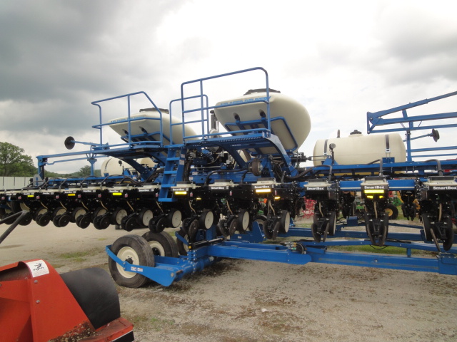 Kinze 3660 Planter