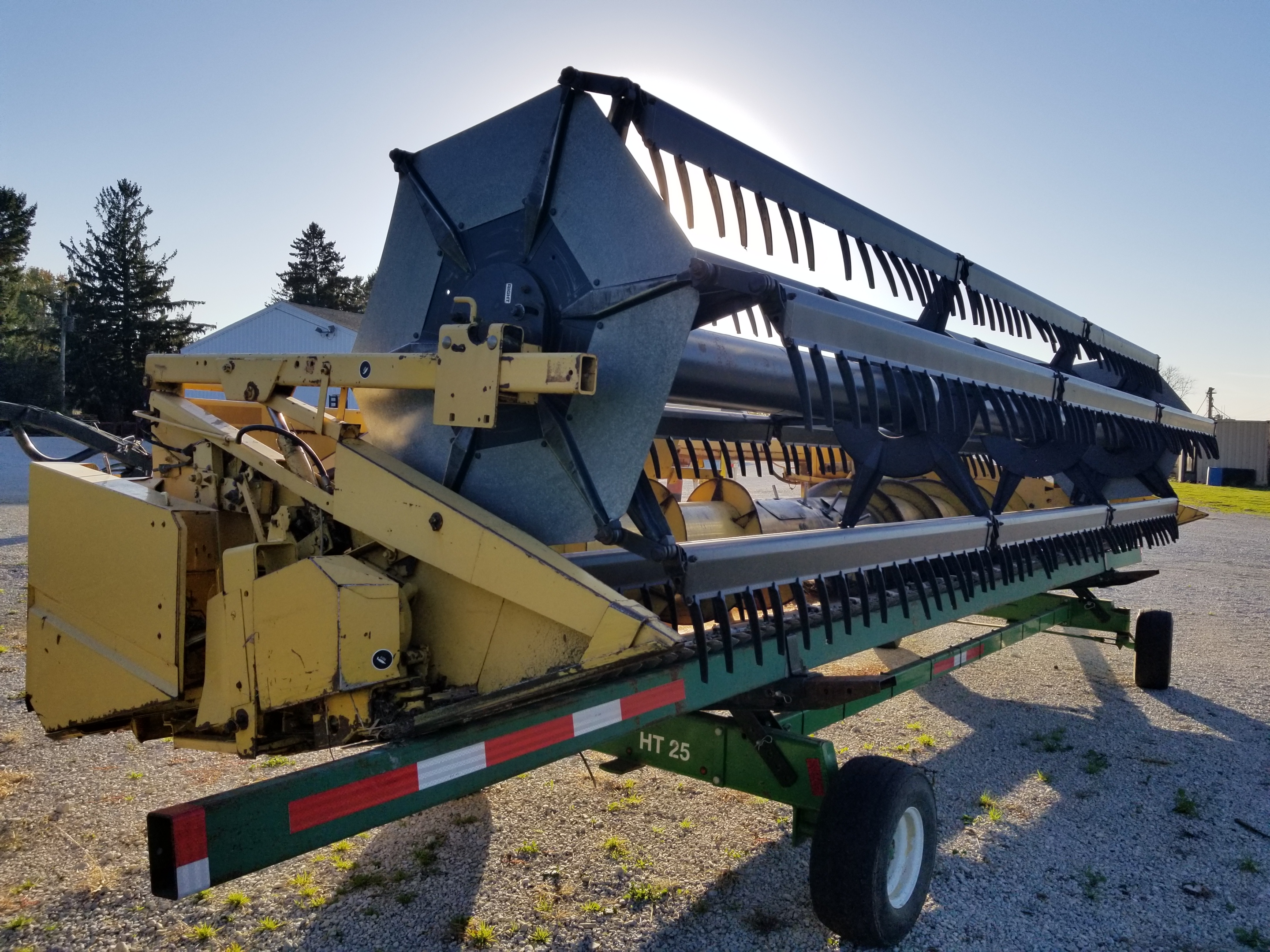 New Holland 973 Header Grain