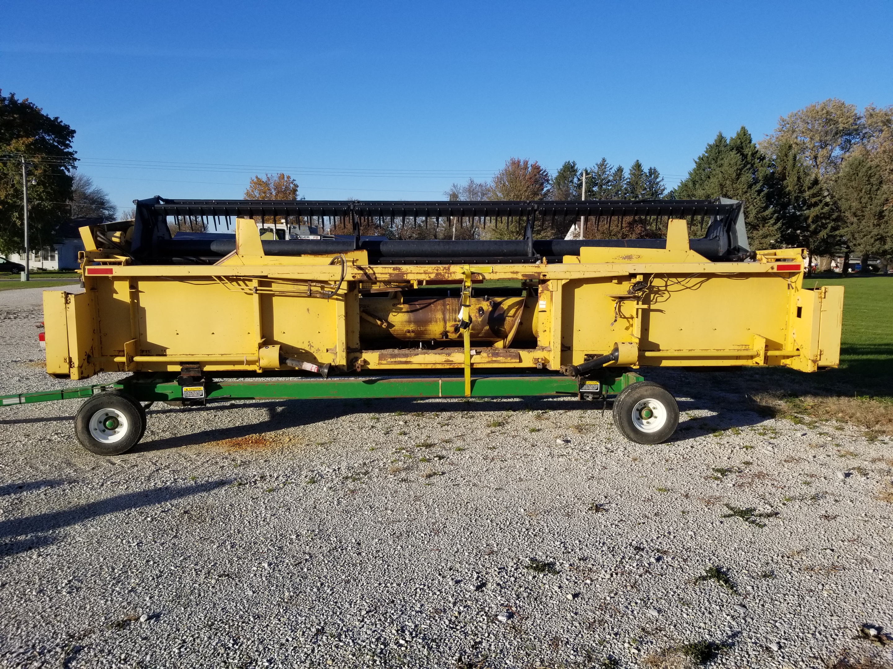 New Holland 973 Header Grain