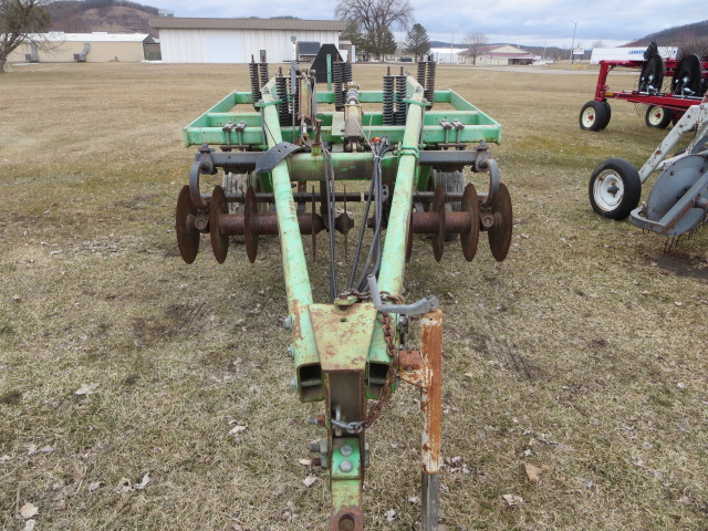 Allis Chalmers 1500 Chisel Plow