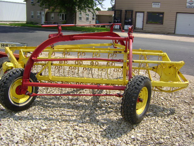 New Holland 56 Rake/Hay