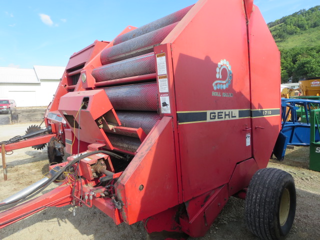 Gehl 1710 Baler/Round