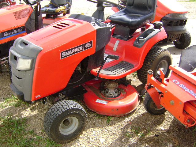 Snapper SPX Lawn Tractor