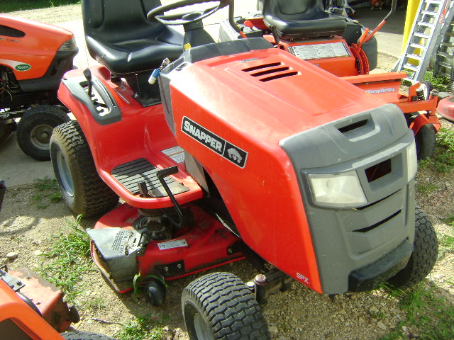 Snapper SPX Lawn Tractor