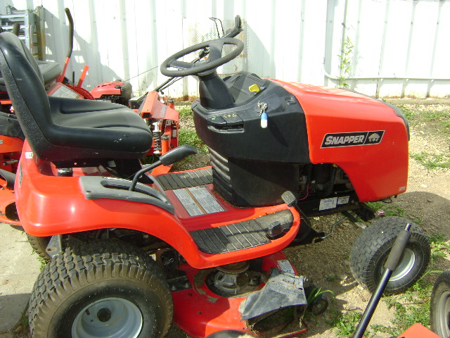 Snapper SPX Lawn Tractor