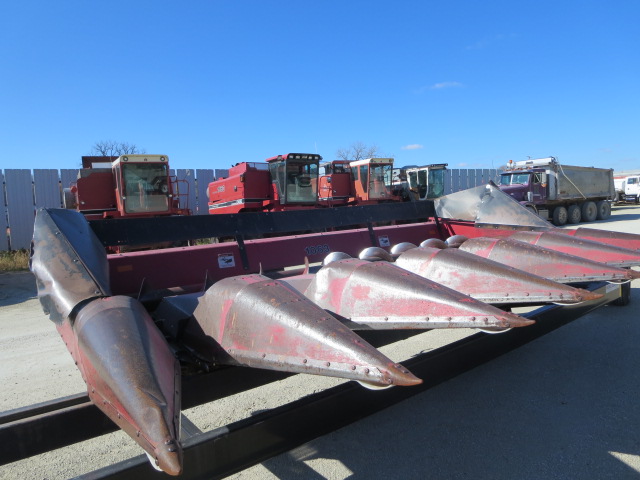 Case IH 1063 Header Combine