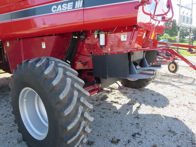 Case IH 2388 Combine