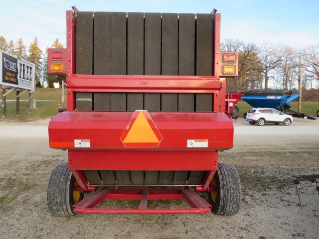 New Holland BR780A Baler/Round