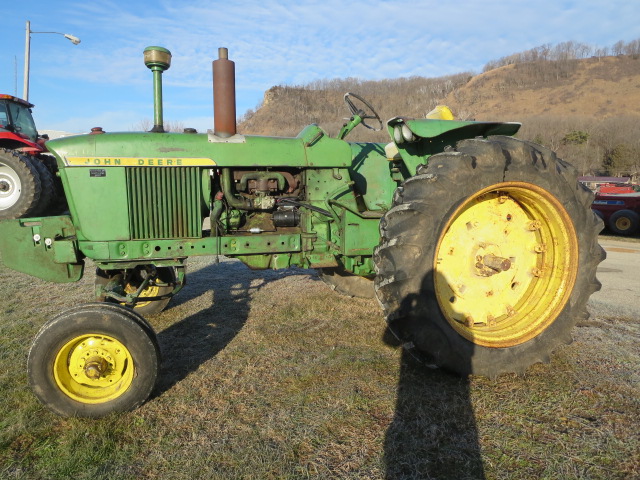 John Deere 3020 Tractor