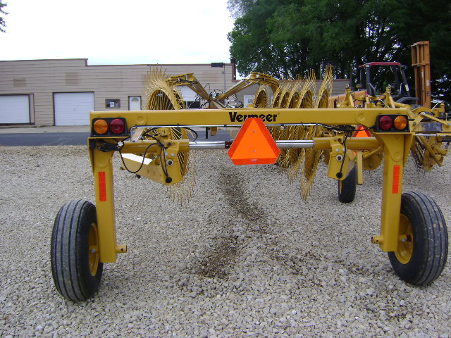 2021 Vermeer VR1428 Rake/Hay