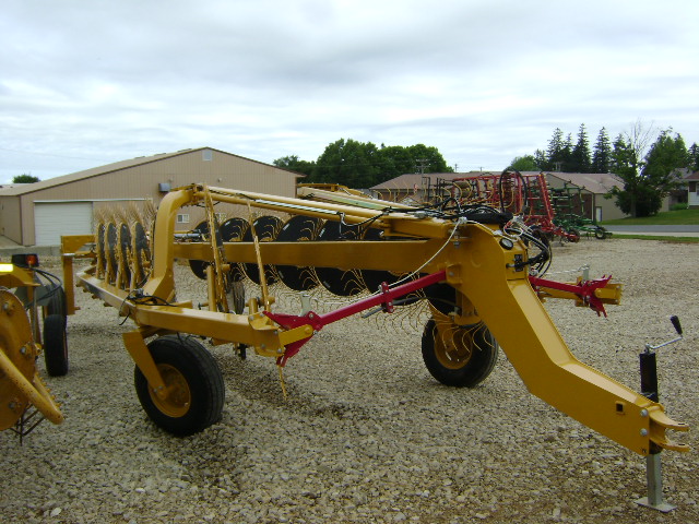 2021 Vermeer VR1428 Rake/Hay