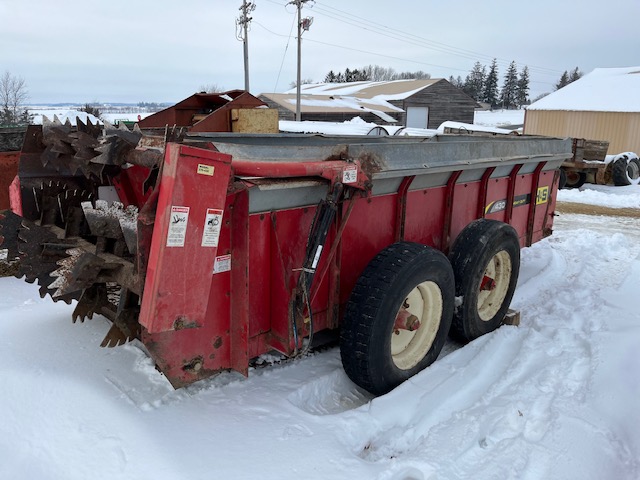 2012 H&S 430 Manure Spreader